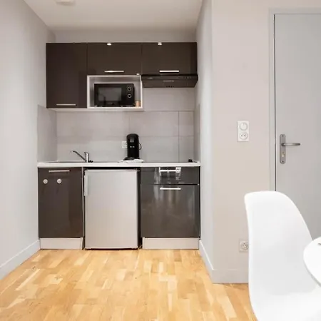 Luxueux Climatiseur Parking Prive Wifi Metro Aeroport Centre Campans Caffarelli