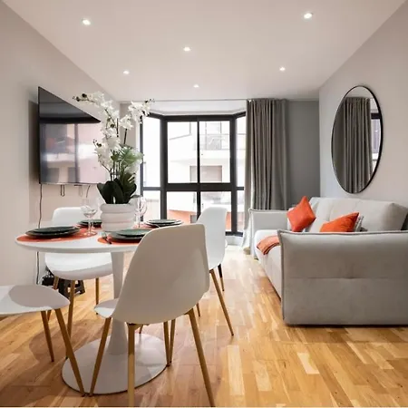 아파트 Luxueux Climatiseur Parking Prive Wifi Metro Aeroport Centre Campans Caffarelli *
