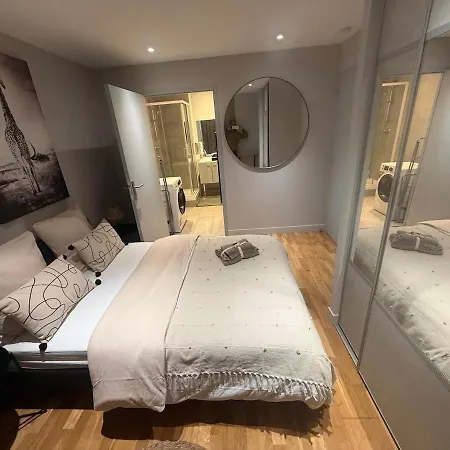 아파트 Luxueux Climatiseur Parking Prive Wifi Metro Aeroport Centre Campans Caffarelli 툴루즈