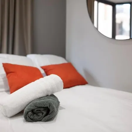 Luxueux Climatiseur Parking Prive Wifi Metro Aeroport Centre Campans Caffarelli 아파트 *