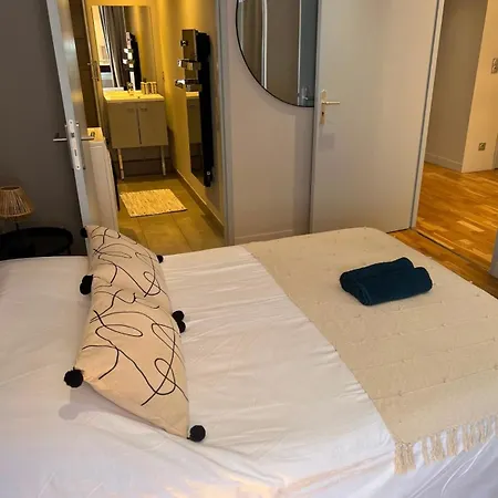 아파트 Luxueux Climatiseur Parking Prive Wifi Metro Aeroport Centre Campans Caffarelli *