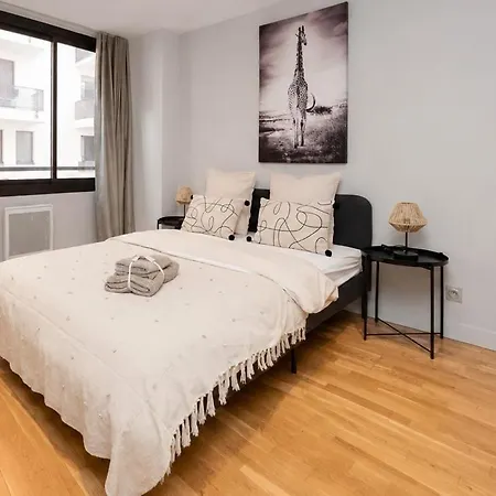 Luxueux Climatiseur Parking Prive Wifi Metro Aeroport Centre Campans Caffarelli 아파트