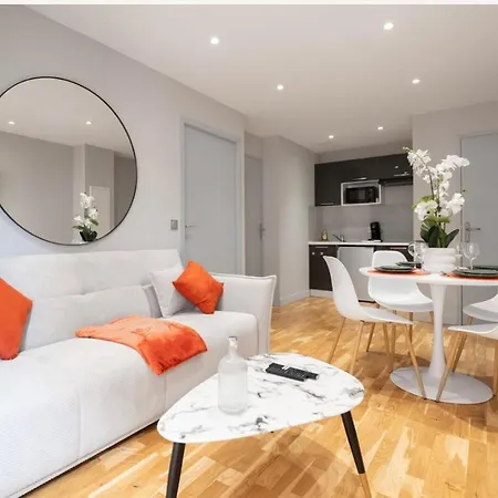 아파트 Luxueux Climatiseur Parking Prive Wifi Metro Aeroport Centre Campans Caffarelli
